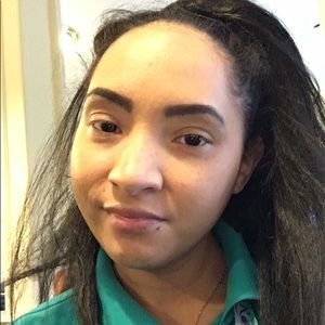 Meet your Posher, Steffine